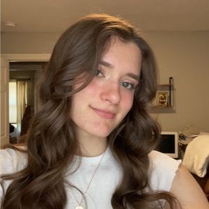 Meet your Posher, Madeline